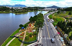 Hồ Xuân Hương Đà Lạt